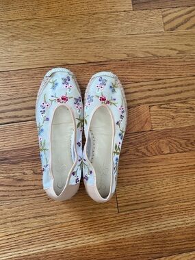 Jessica Simpson Multi/Praline Embroidered Flat espadrilles